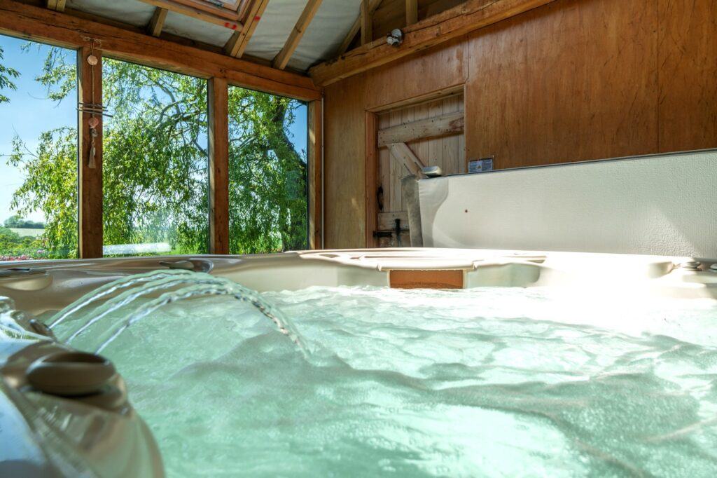 3Hot tub gallery